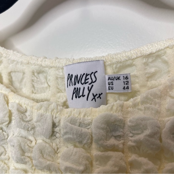 Princess Polly Kendrick Cream Textured Tank Top Size 12 - Picture 2 of 5